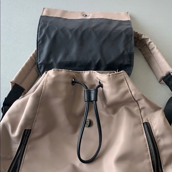 Backpack - Picture 2 of 4